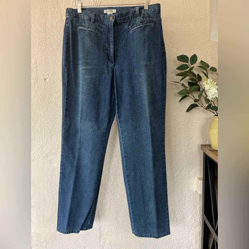 Orvis Women’s Straight Leg Jeans in Dark Blue Denim